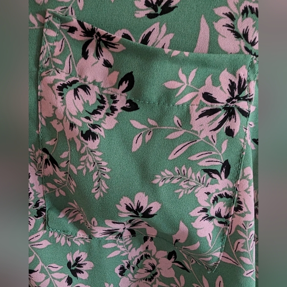 Floral Blouse - Picture 3 of 5